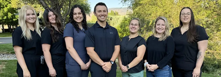 Chiropractor Reno NV Shain Smith With Team